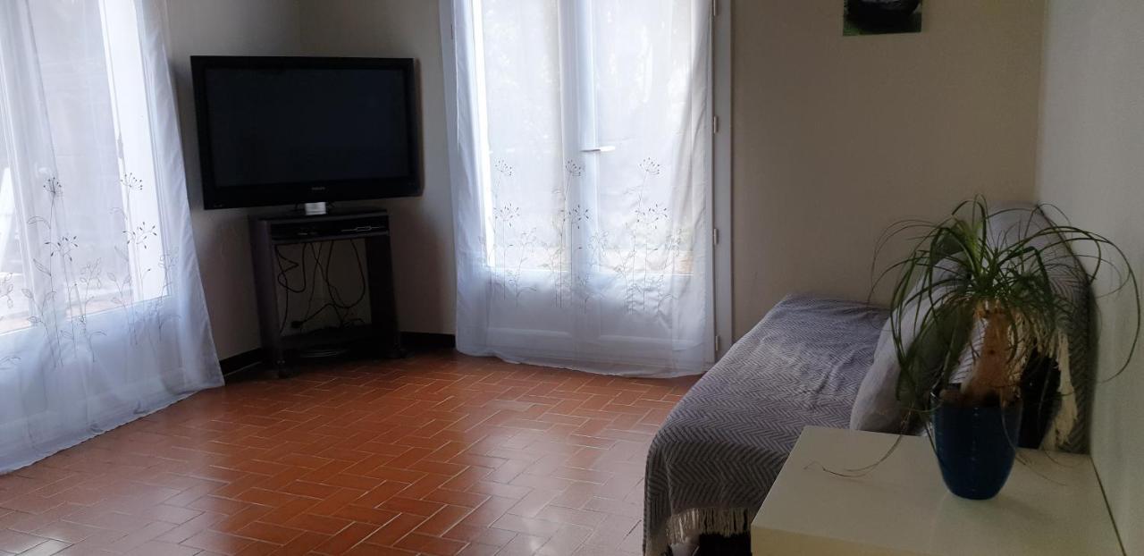 Appartamento Location saisonnière Coursan Esterno foto
