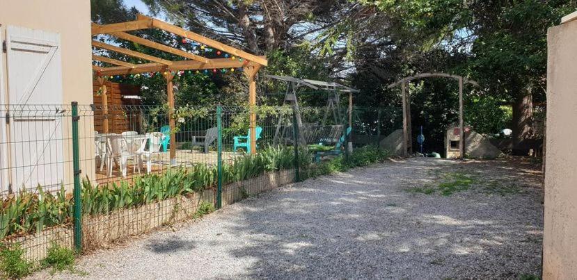 Appartamento Location saisonnière Coursan Esterno foto